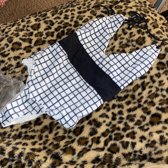 Tavik one piece grid swimsuit - Picture 4 of 5